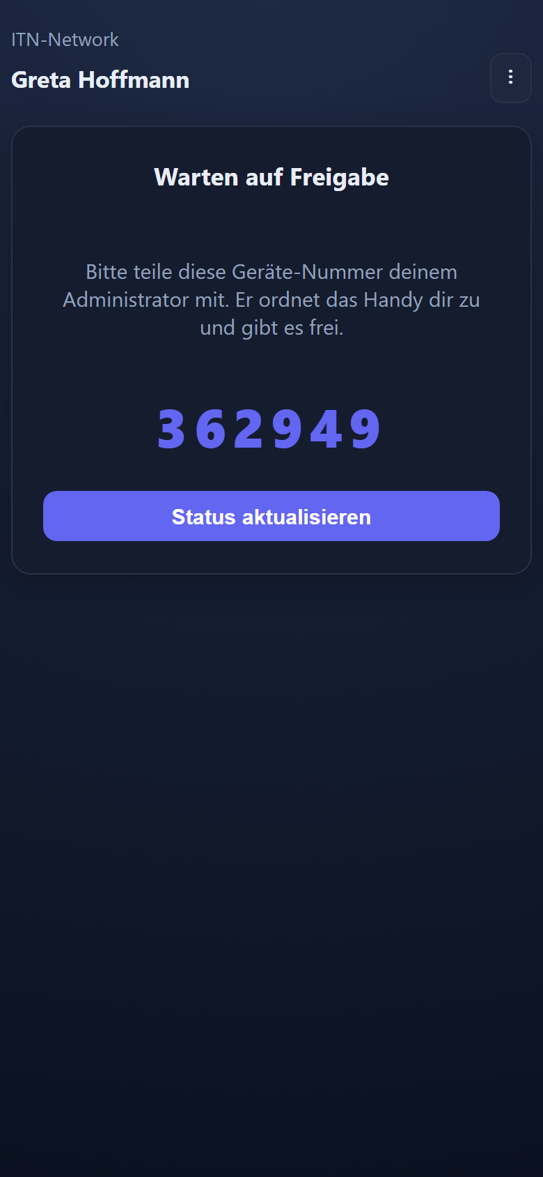 Bildschirm „Warten auf Freigabe“ mit der sechsstelligen Geräte-Nummer.